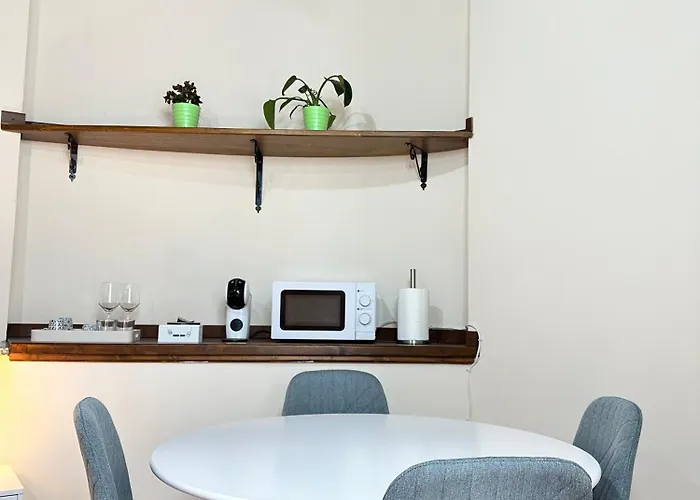 شقة Office Della Castellina - Parcheggio Privato Monticchio (L'Aquila)